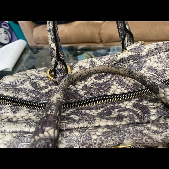 PRADA Cervo Lux Print - Picture 11 of 16